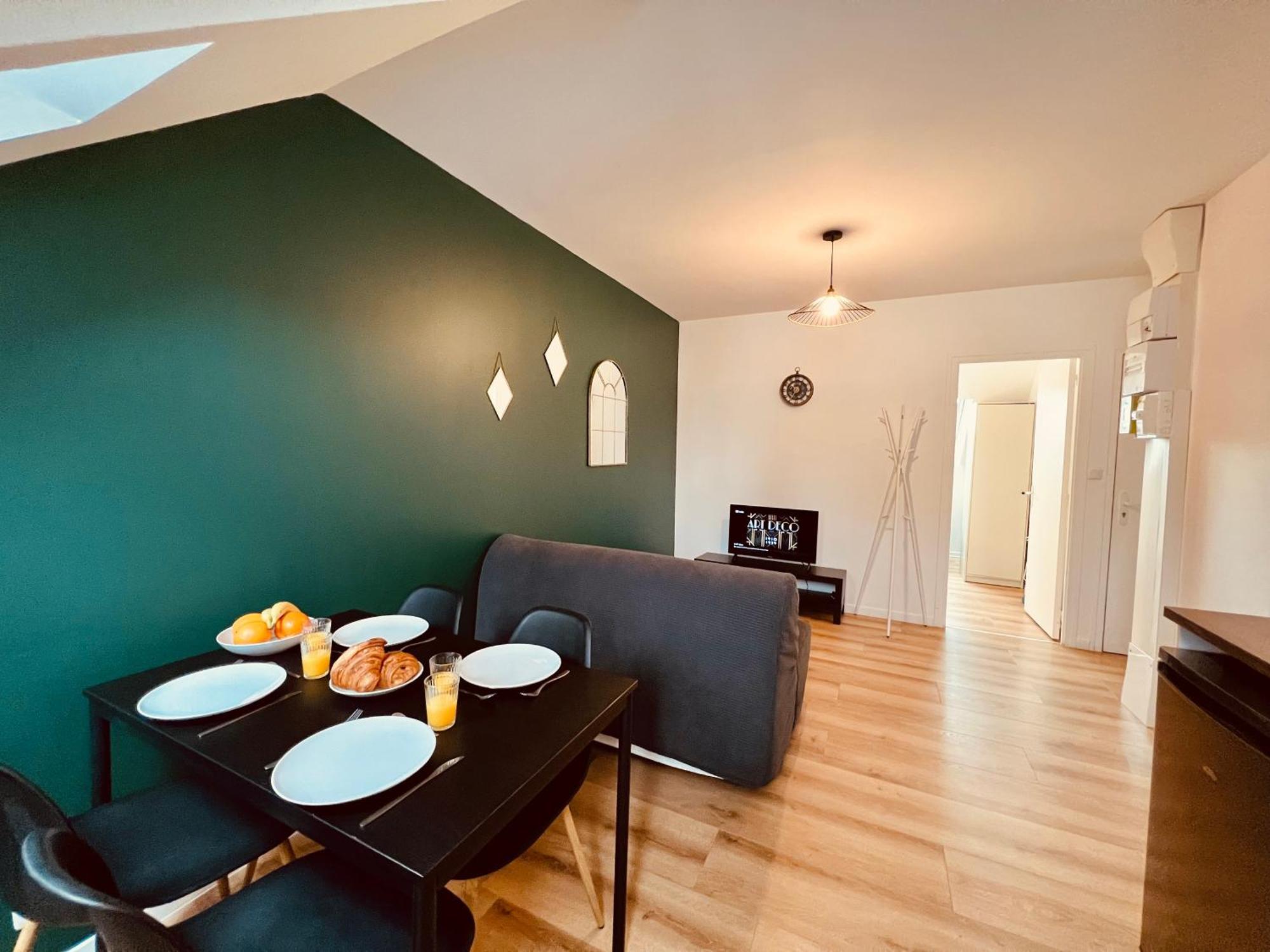 Apartment L'art Deco - Homy Carhaix-Plouguer
